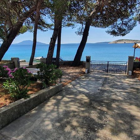 Sidus Maris, Spacious Seaside Apartment With Free Parking Martinšćica Extérieur photo