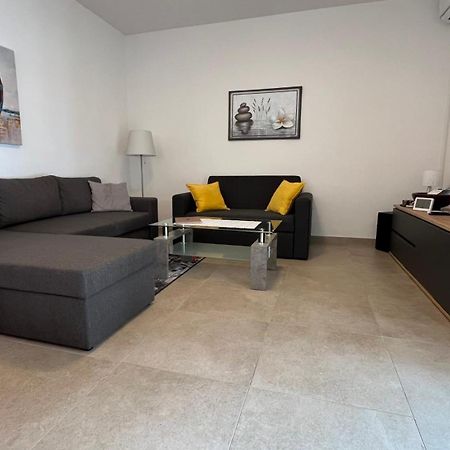 Sidus Maris, Spacious Seaside Apartment With Free Parking Martinšćica Extérieur photo