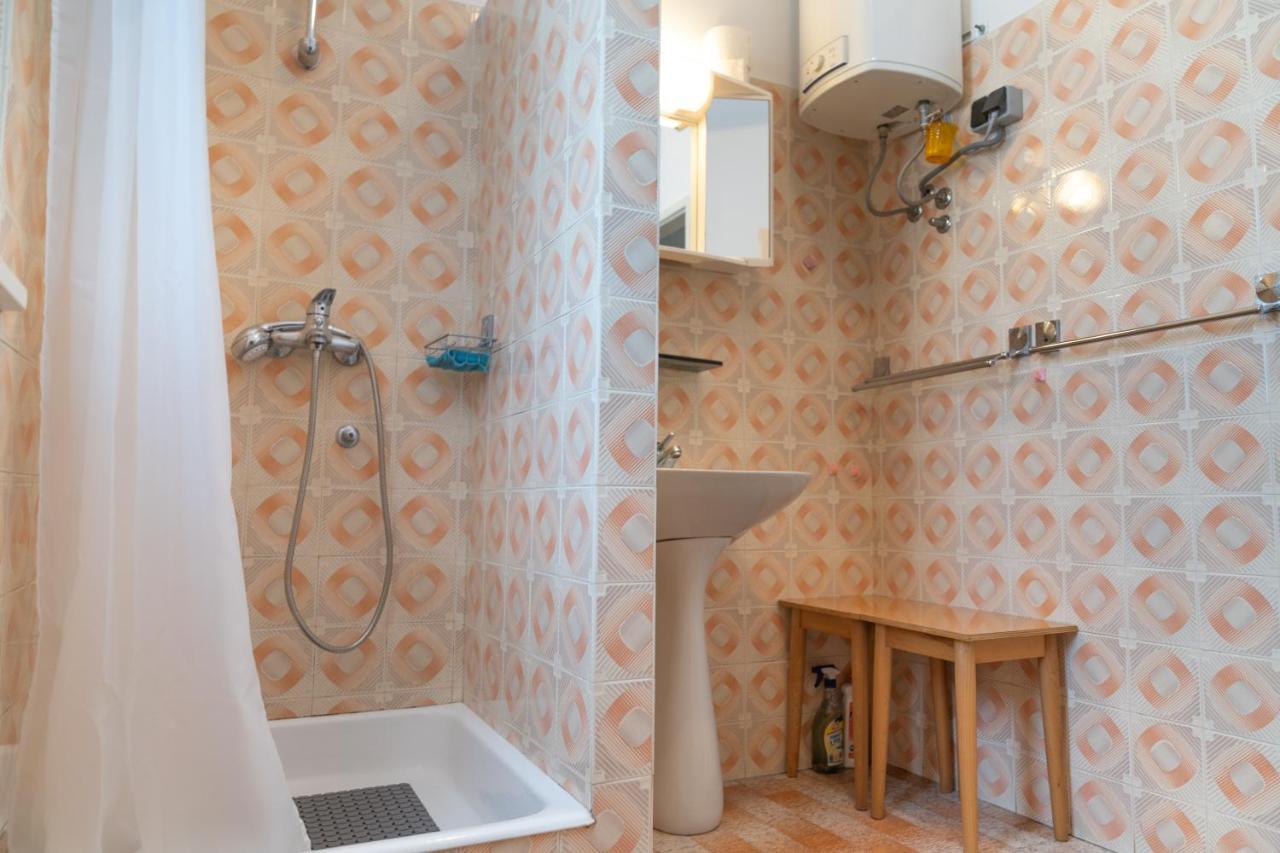 Sidus Maris, Spacious Seaside Apartment With Free Parking Martinšćica Extérieur photo